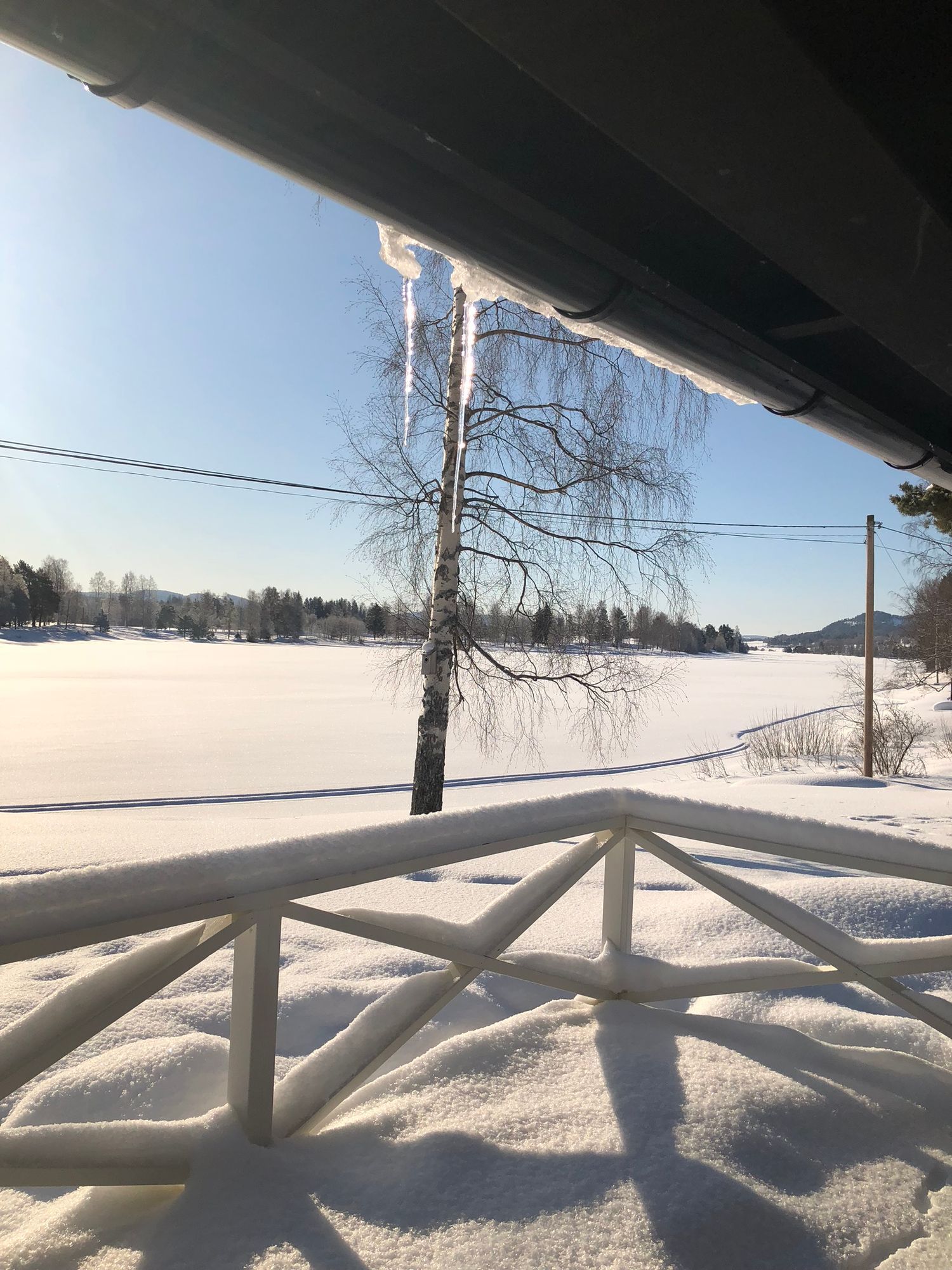 Stuga med sjötomt i Järvsö – bild 2 av 24