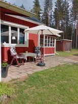 Allergy-friendly cabin in the forest close to town