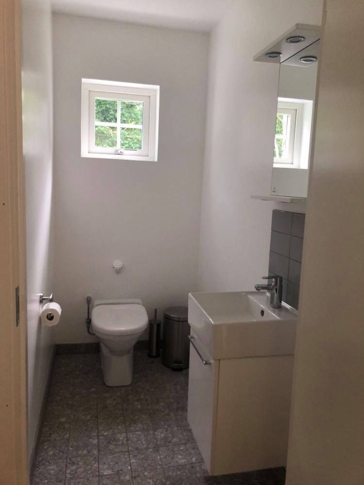 Hus på Österlen nära sjö & hav med spabad & bastu – bild 11 av 15