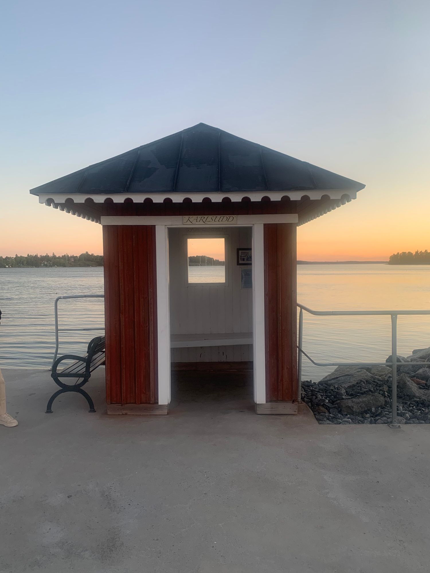 Stuga i vacker skärgårdsmiljö vaxholm – bild 14 av 24
