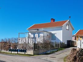 Stocken,  archipelago house, 30 meter to the sea.
