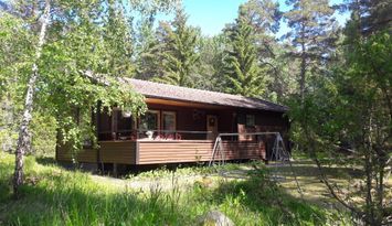 Stuga nära Herräng Dance camp, 200 m till havsvik