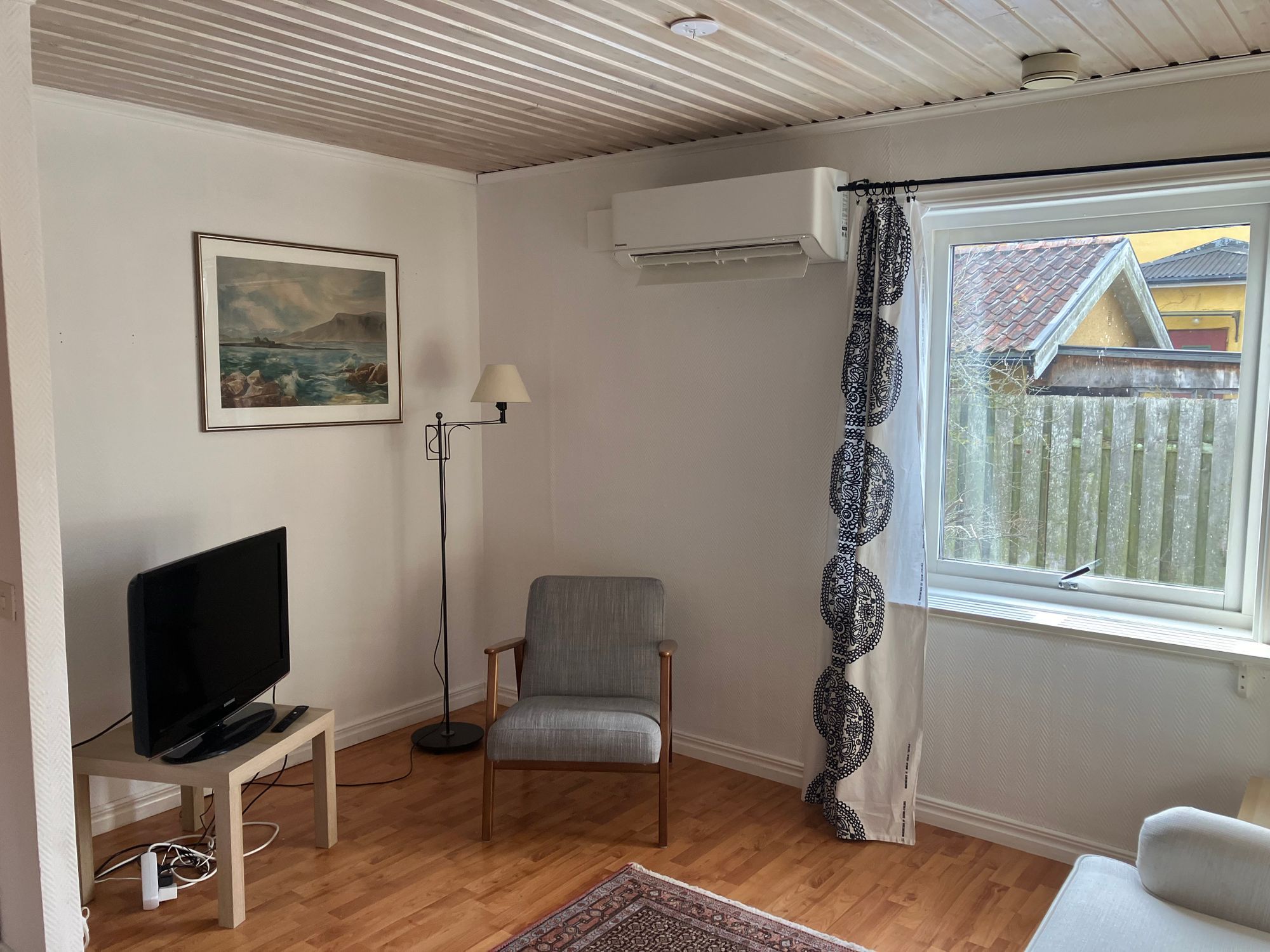 Hus vid Alvarets kant- fågelskådare – bild 5 av 19