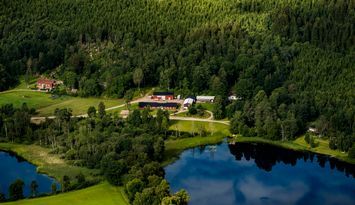 Boende med sjöutsikt och nära till skog och mark!