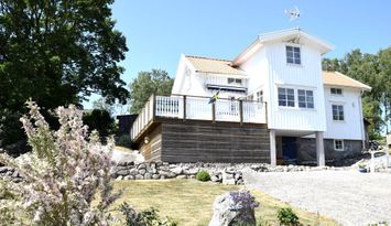 Villa med havsutsikt & 250 m till bad | SE09161