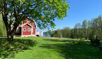 Avskild charmig sommaridyll i Dalsland