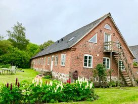 Fräsch charmig Österlenlänga för stora grupper