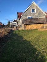 Rymligt hus med idylliskt läge, närhet till Båstad