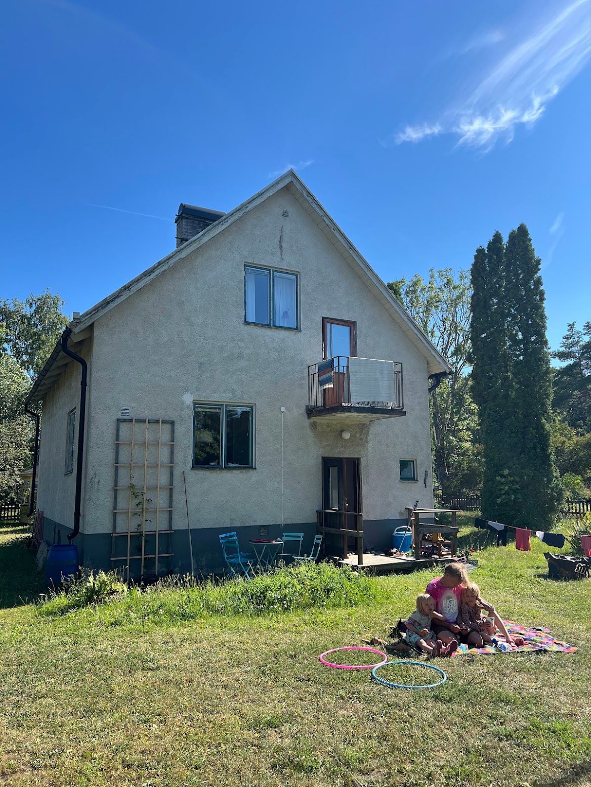 Familjevänligt hus i Fröjel, nära Ekstakusten. – bild 2 av 19