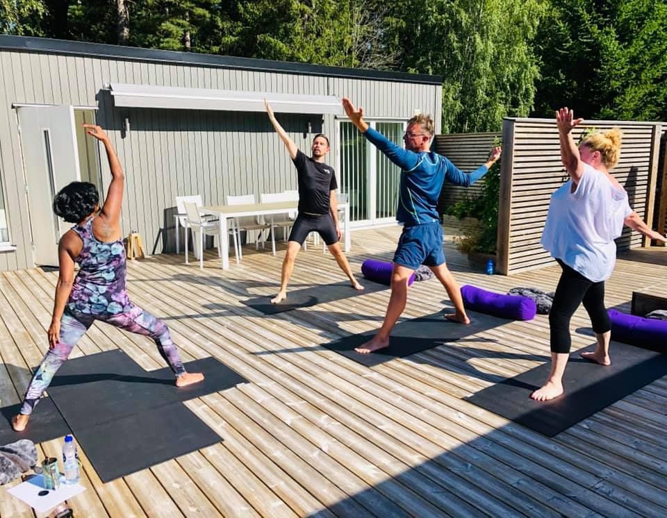 Sommarhus med strand, brygga och bastu vid sjön! – bild 7 av 24