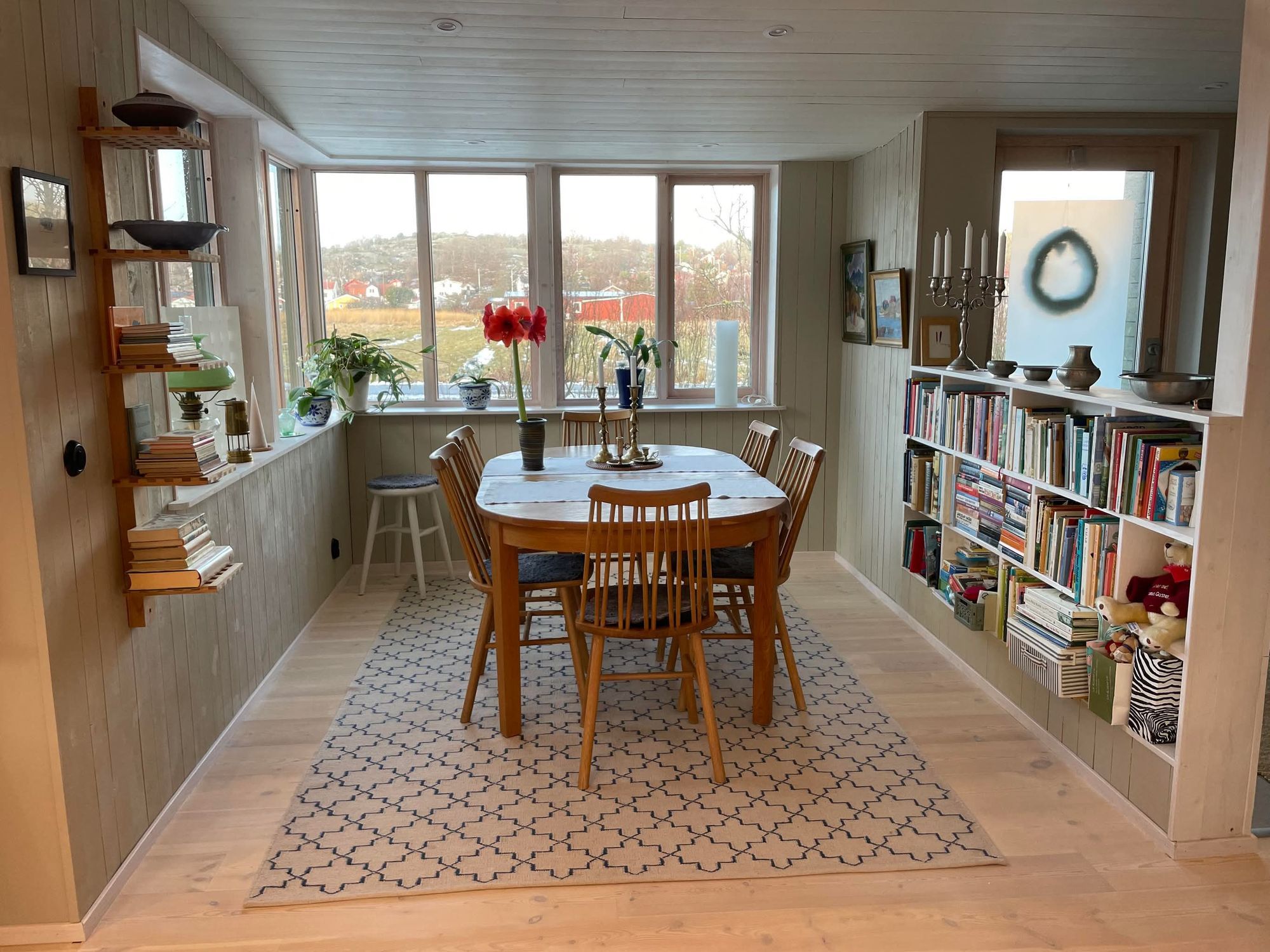 Mysigt hus på Brännö i Göteborgs södra skärgård – bild 3 av 9