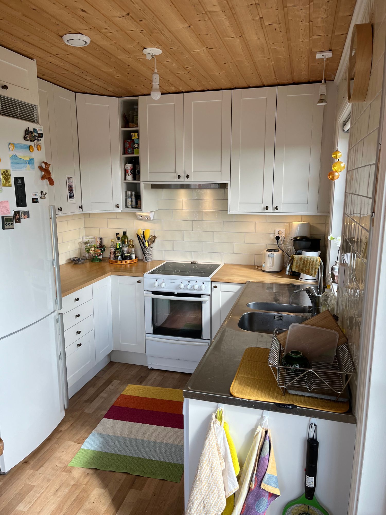 Litet hus på Orust med härlig fjordutsikt. – bild 7 av 14