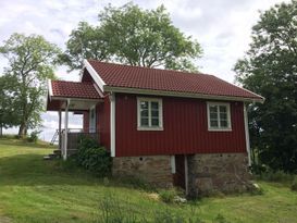 Stuga 4 bäddar nära Slussen, Henån, Orust,Bohuslän