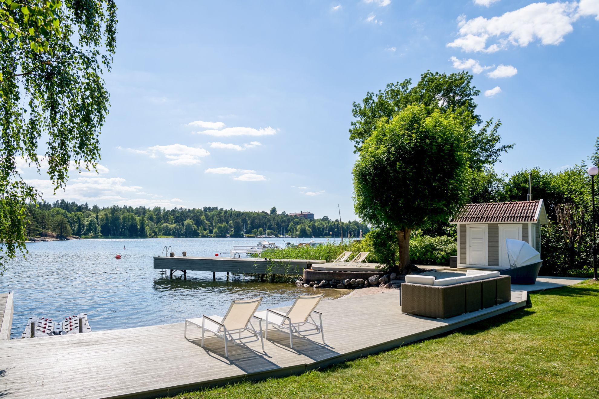 HAMPTONS STYLE WATERFRONT PROPERTY NEAR STOCKHOLM – bild 9 av 24
