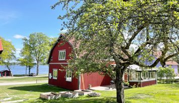 Semesterhus med utsikt över sjön Åsnen |SE06056