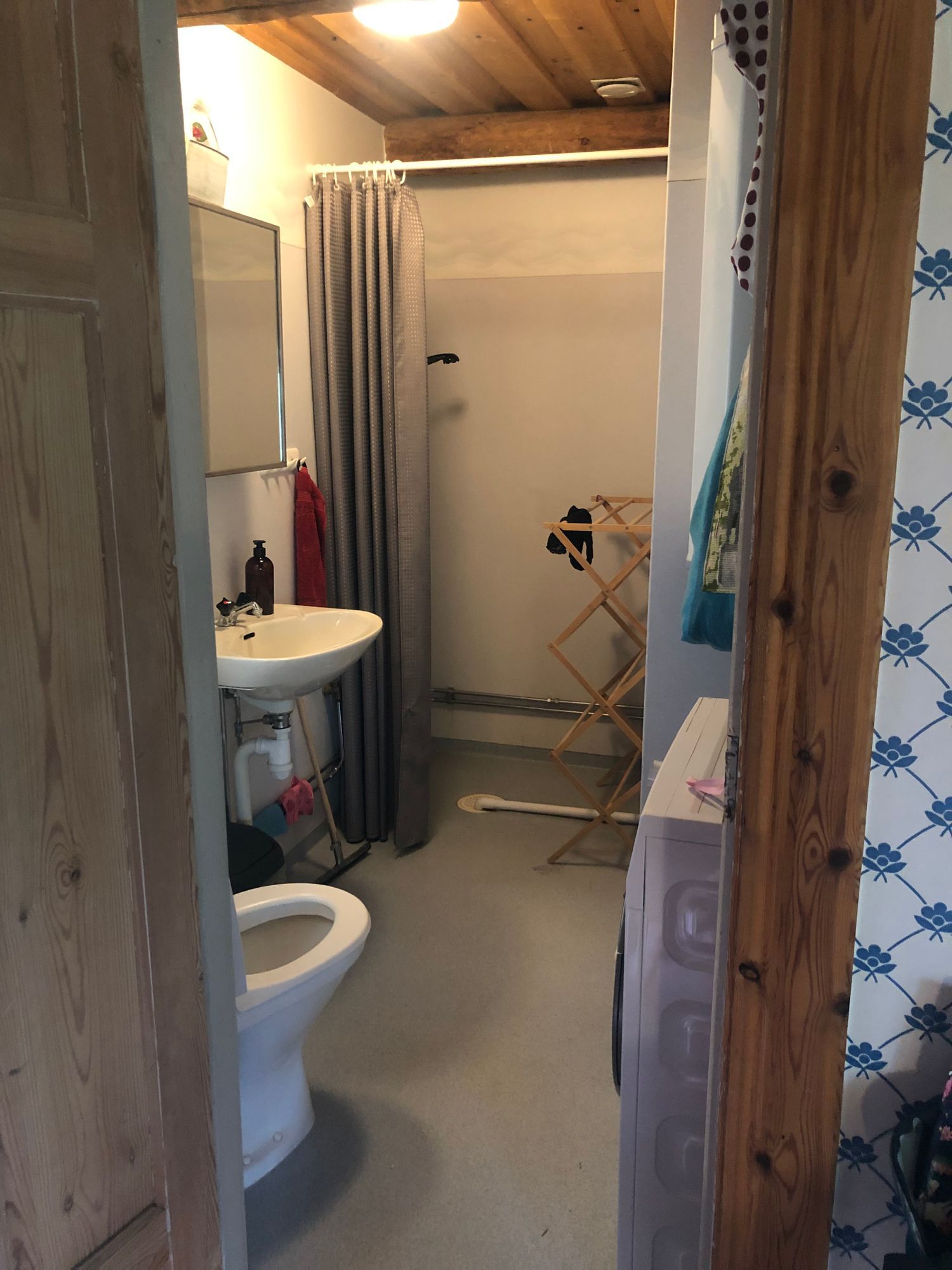 Liten stuga nära Sveg och nära Svegssjön – bild 10 av 24