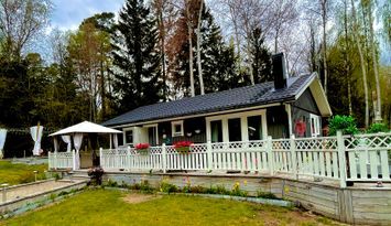Trevlig sommarstuga på södra ljusterö 8500kr / v