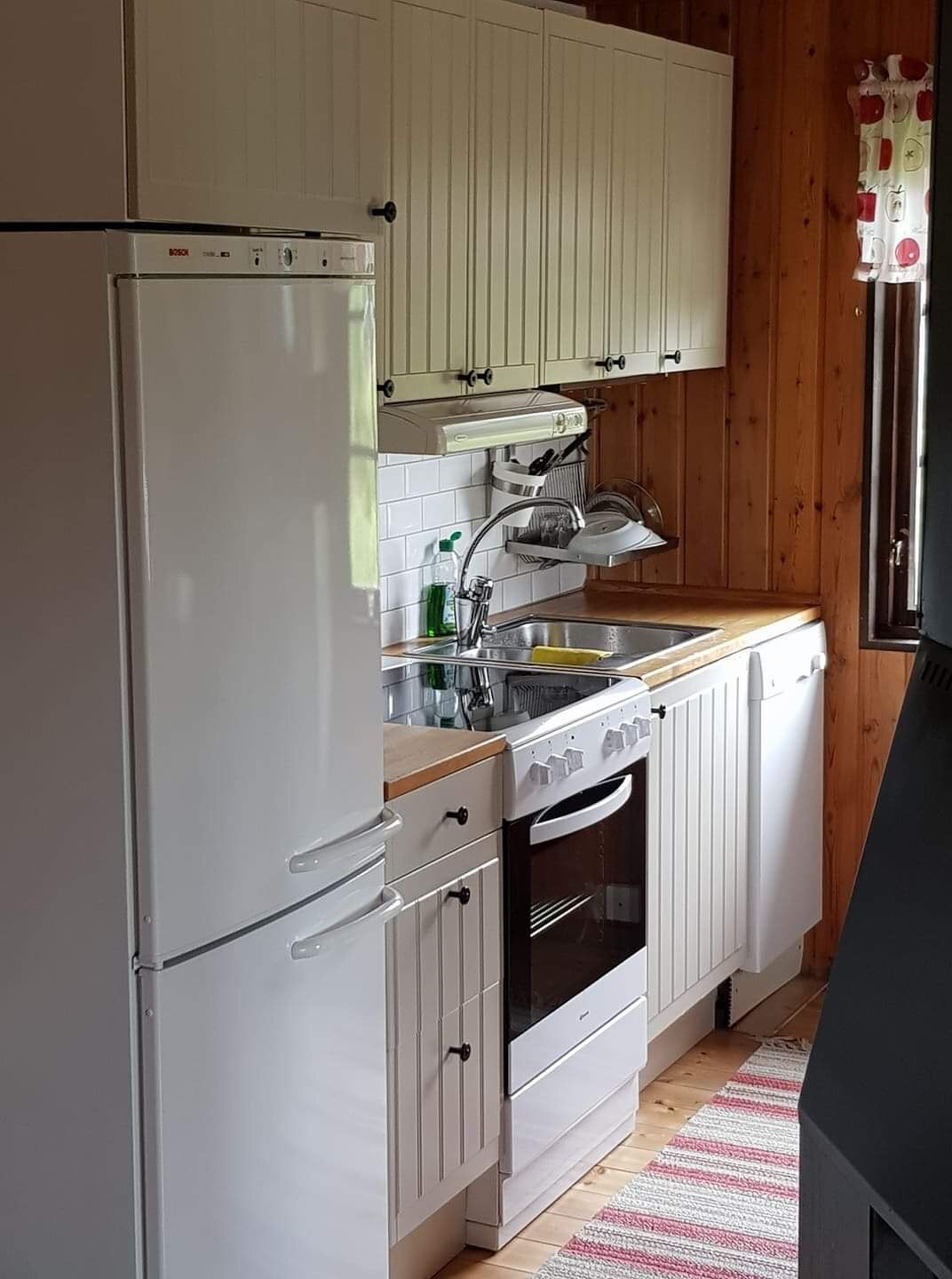 6 bäddstuga Ostvägen 122A Kläppen – bild 6 av 9