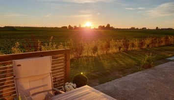 Nyrenoverad lägenhet på Österlen