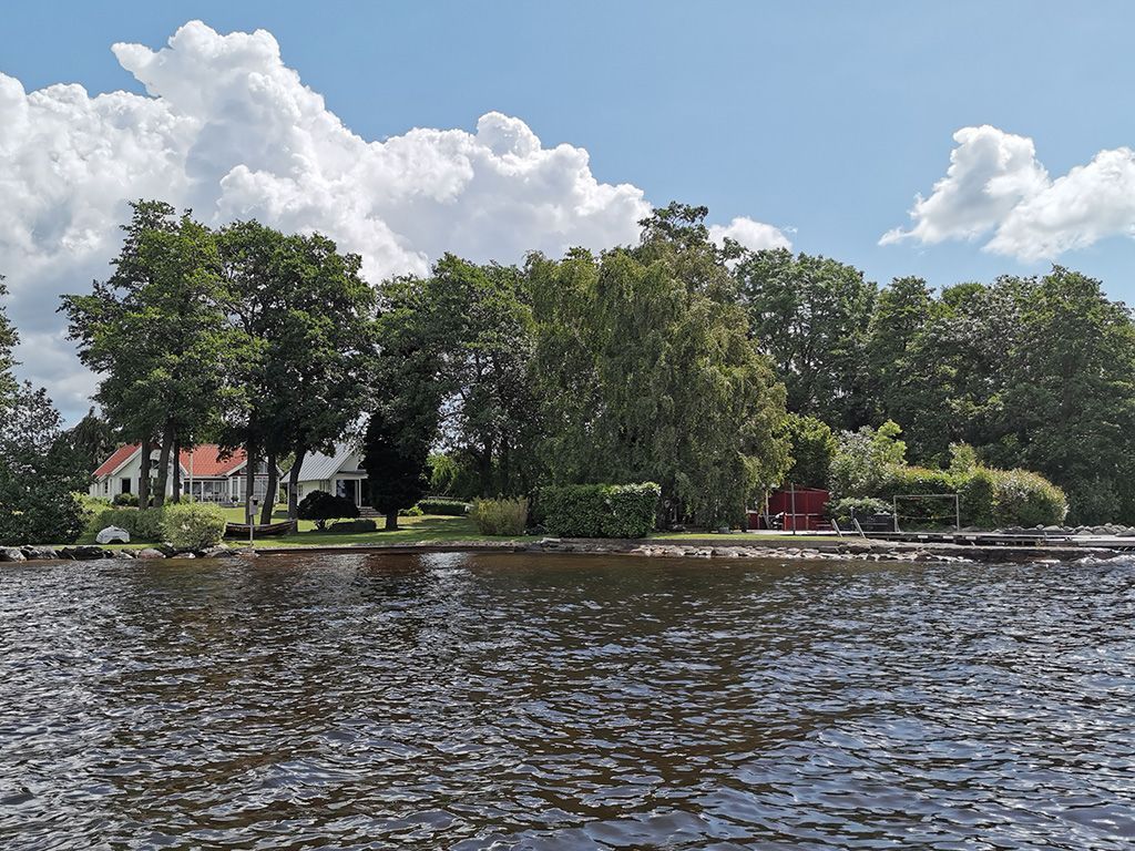 Stuga vid Ivösjöns strand