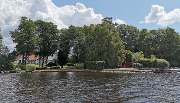 Stuga vid Ivösjöns strand