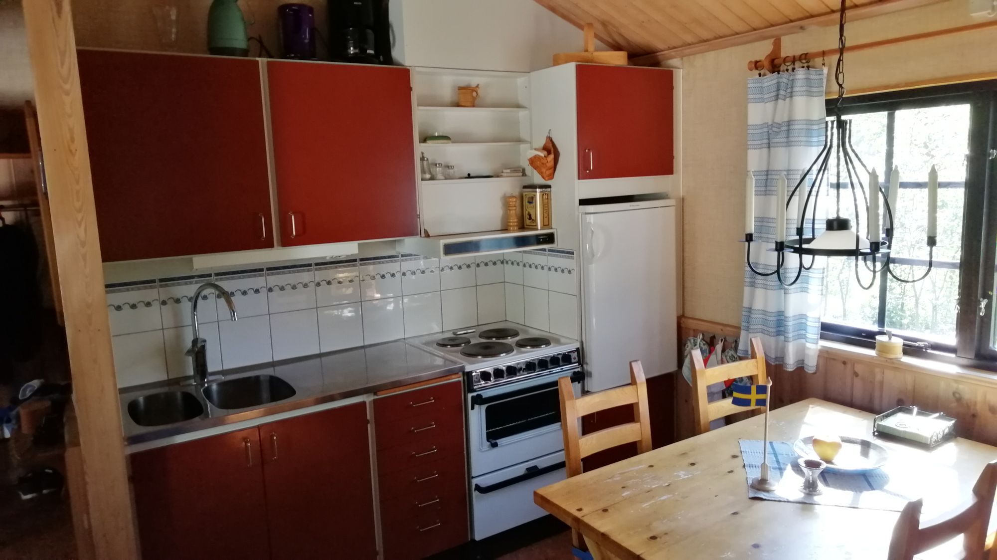 Liten stuga på naturtomt nära Siljan – bild 7 av 22