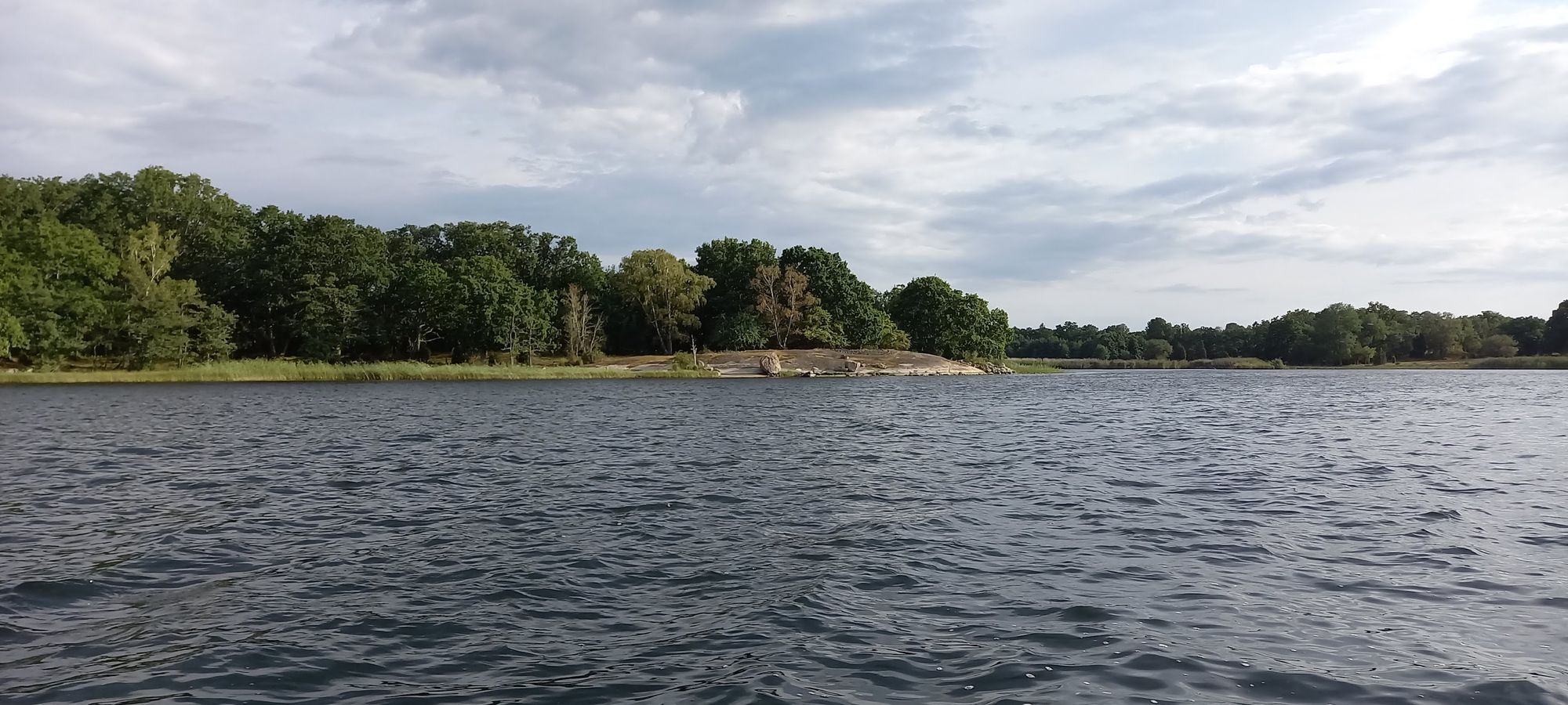 Modernt hus mitt i Blekinge med närhet till havet – bild 18 av 19