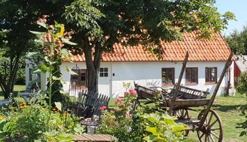 Medelhavskänsla på Österlen, precis vid havet!