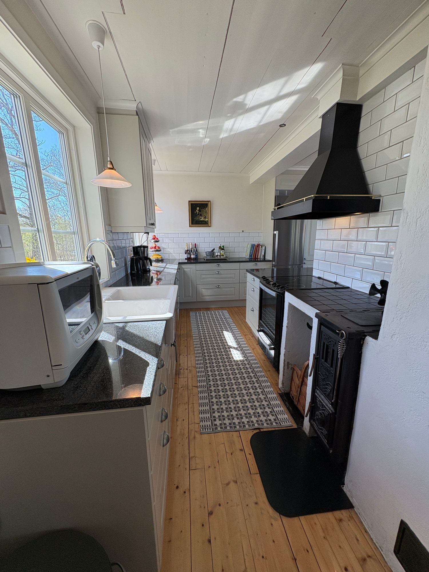 Fantastiskt familjehus med sjötomt och bastu – bild 20 av 24
