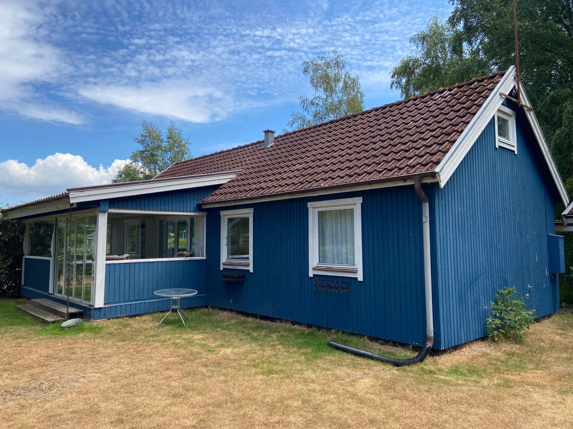 Mysig sommarstuga vid stranden – bild 21 av 24