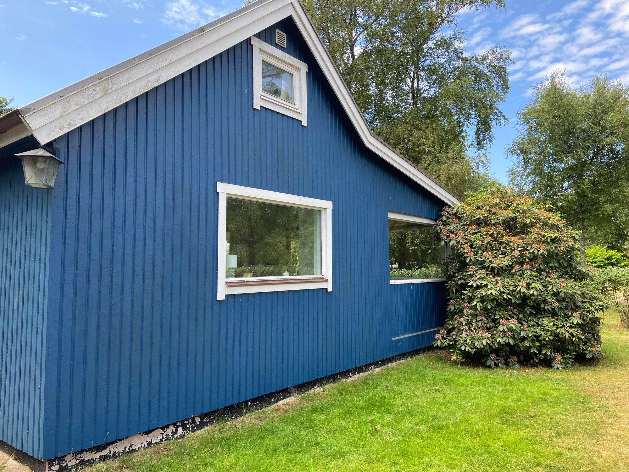 Mysig sommarstuga vid stranden – bild 22 av 24