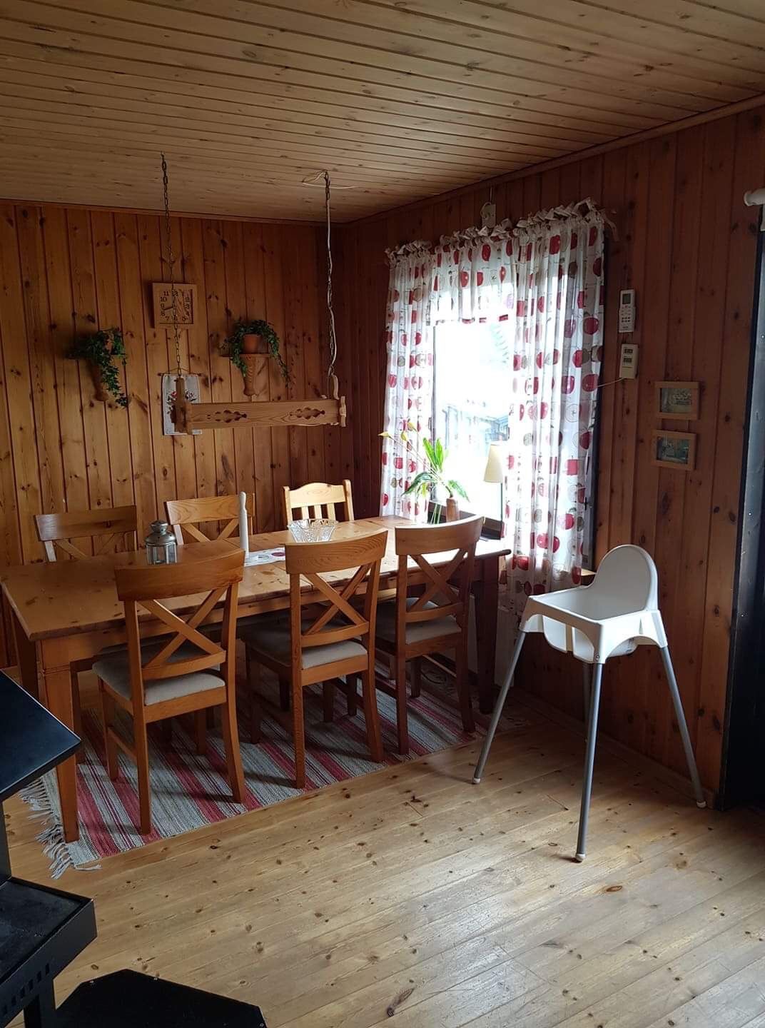 6 bäddstuga Ostvägen 122A Kläppen – bild 7 av 9