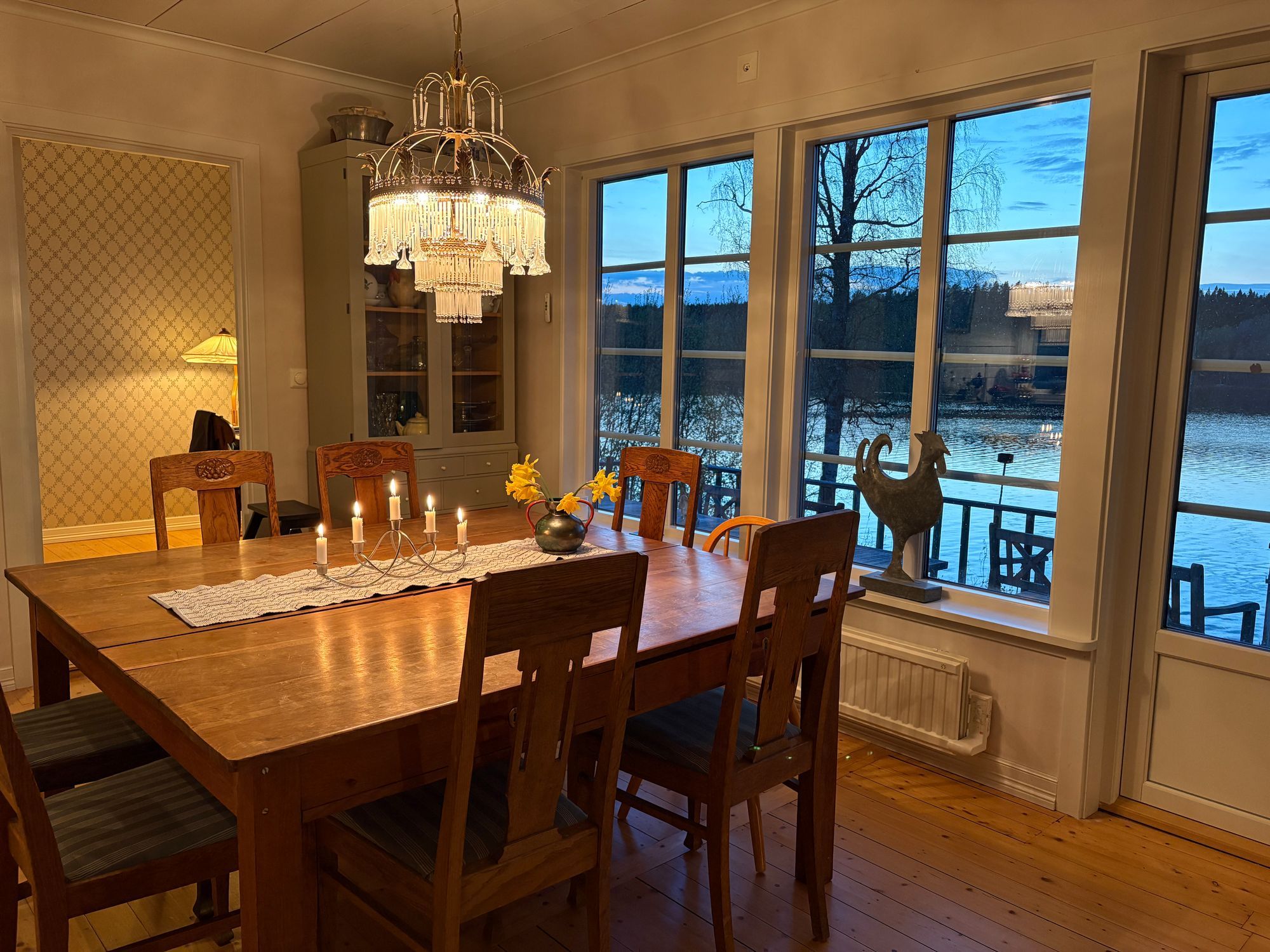 Fantastiskt familjehus med sjötomt och bastu – bild 22 av 24