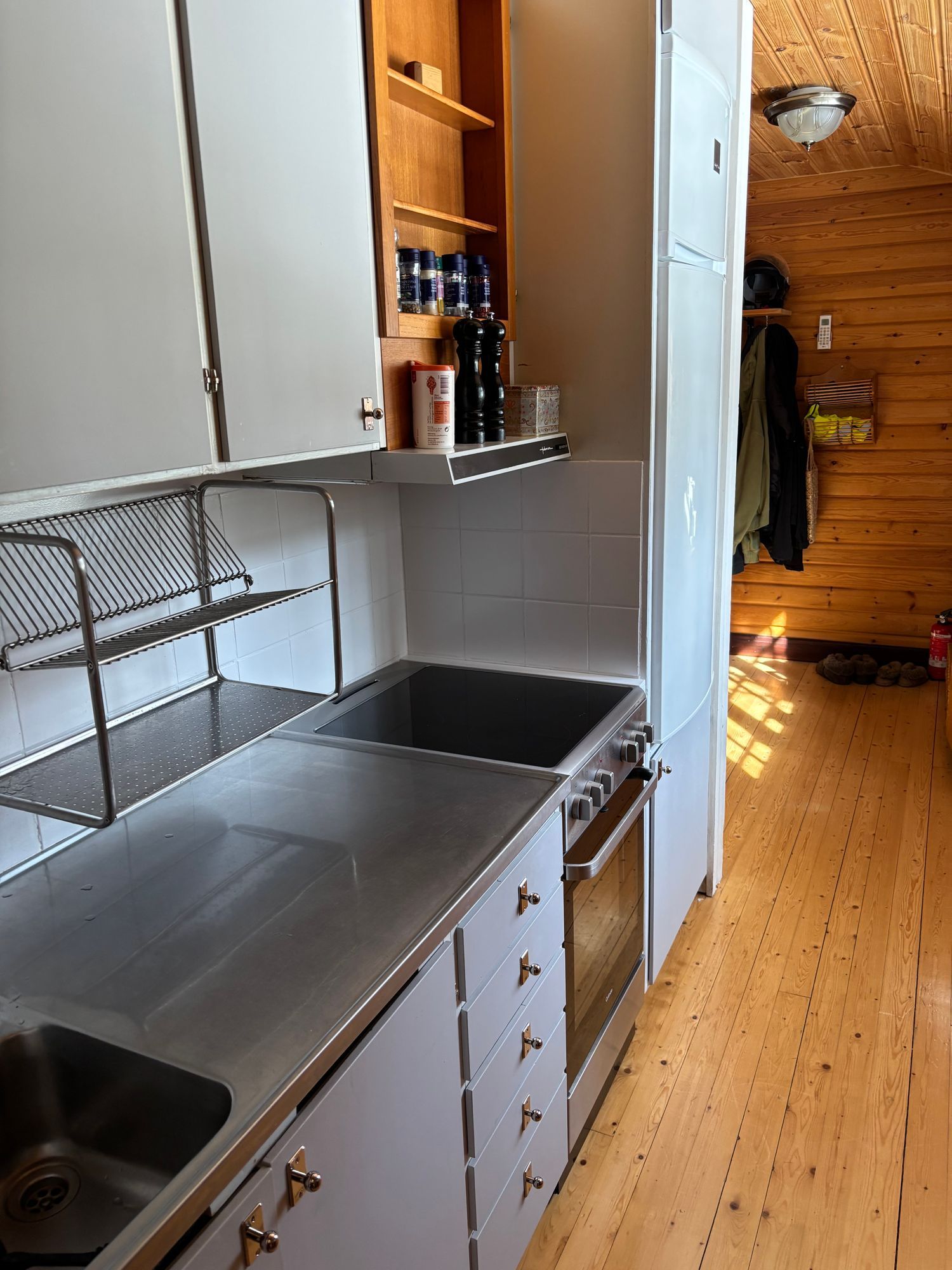 Mysig fjällstuga i bästa läge – bild 9 av 12