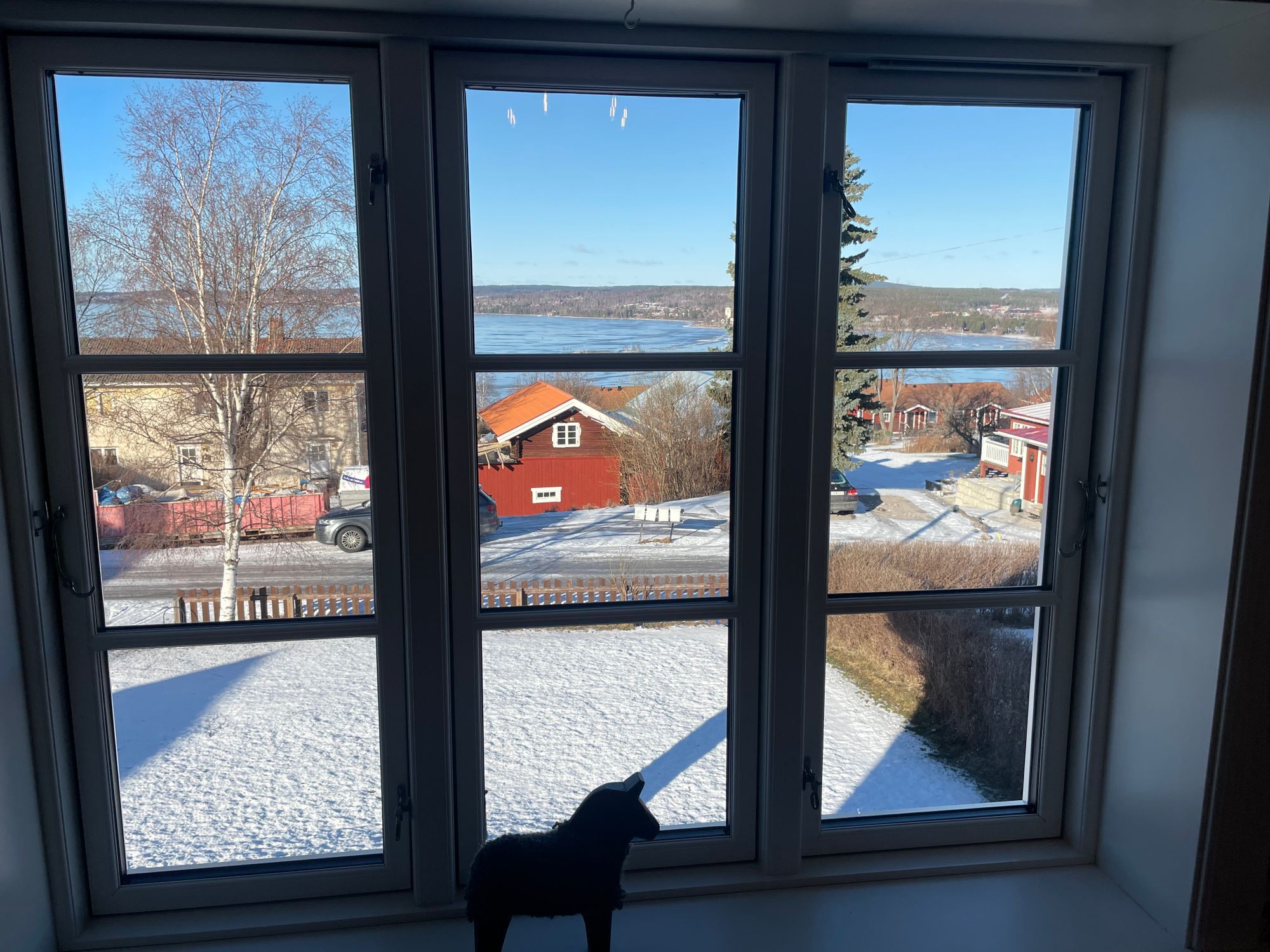 Nyrenoverad Villa/Fritidshus m utsikt över Siljan! – bild 19 av 23