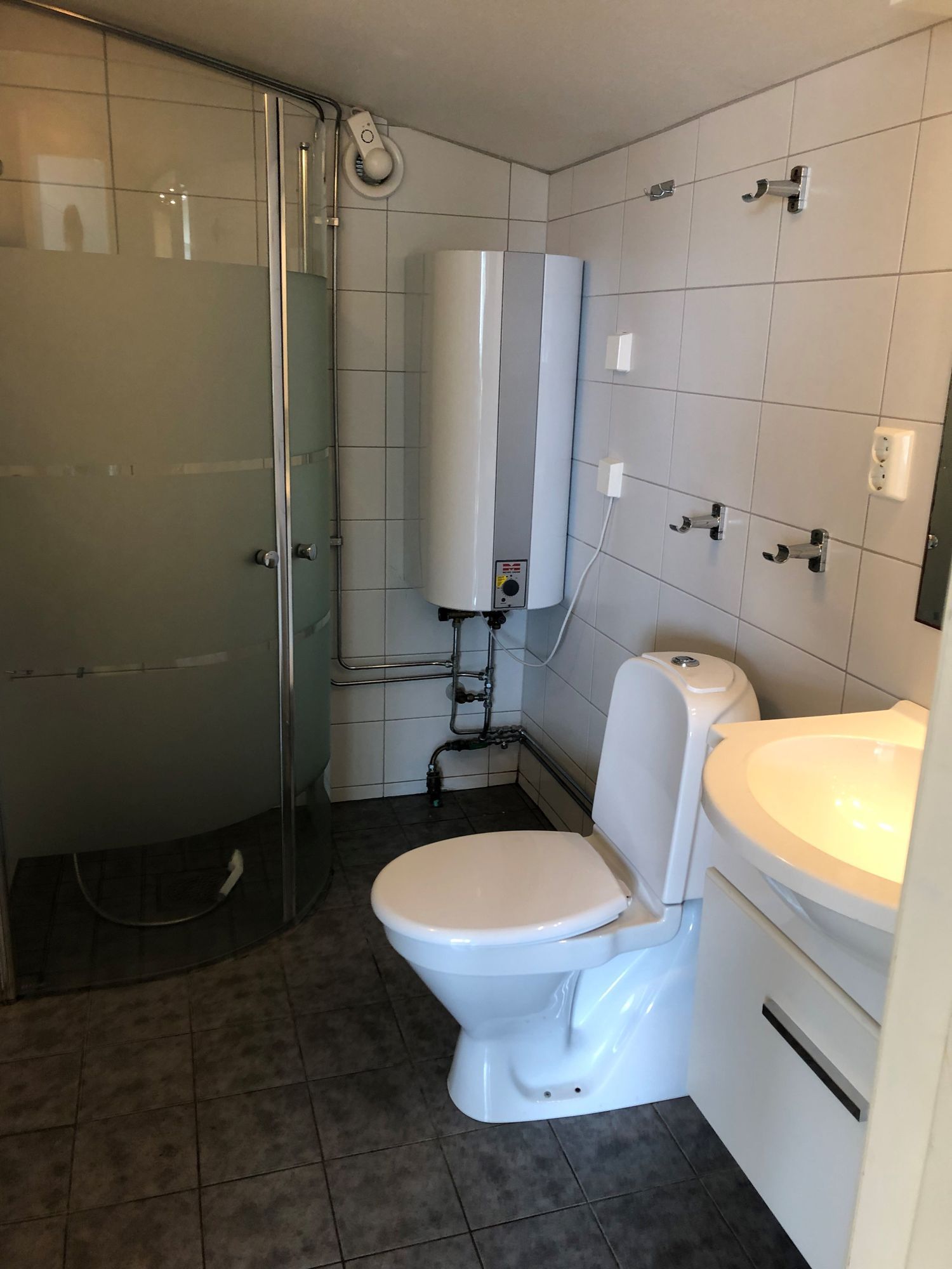 Sjöutsikt och helt insynsskyddat på solsäkra Öland – bild 13 av 18