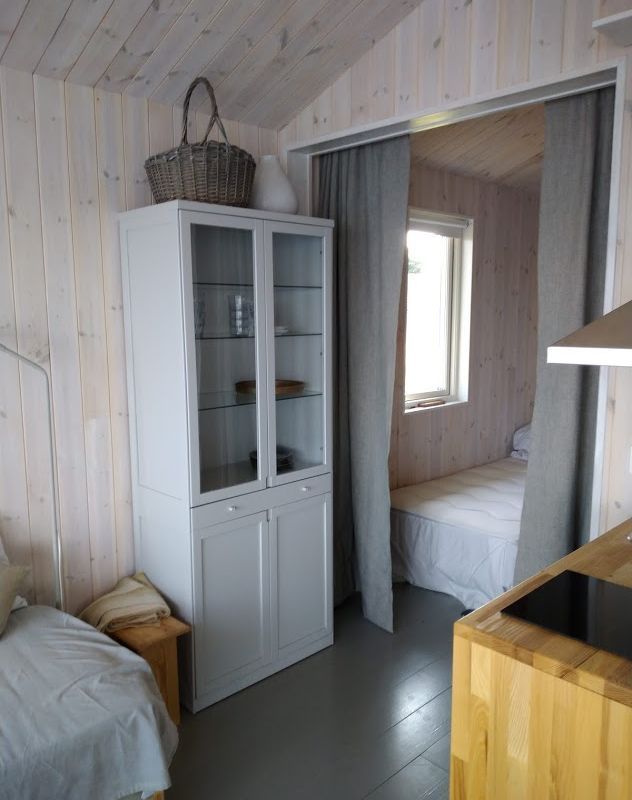 Boende precis vid strandkanten på Resarö – bild 8 av 19