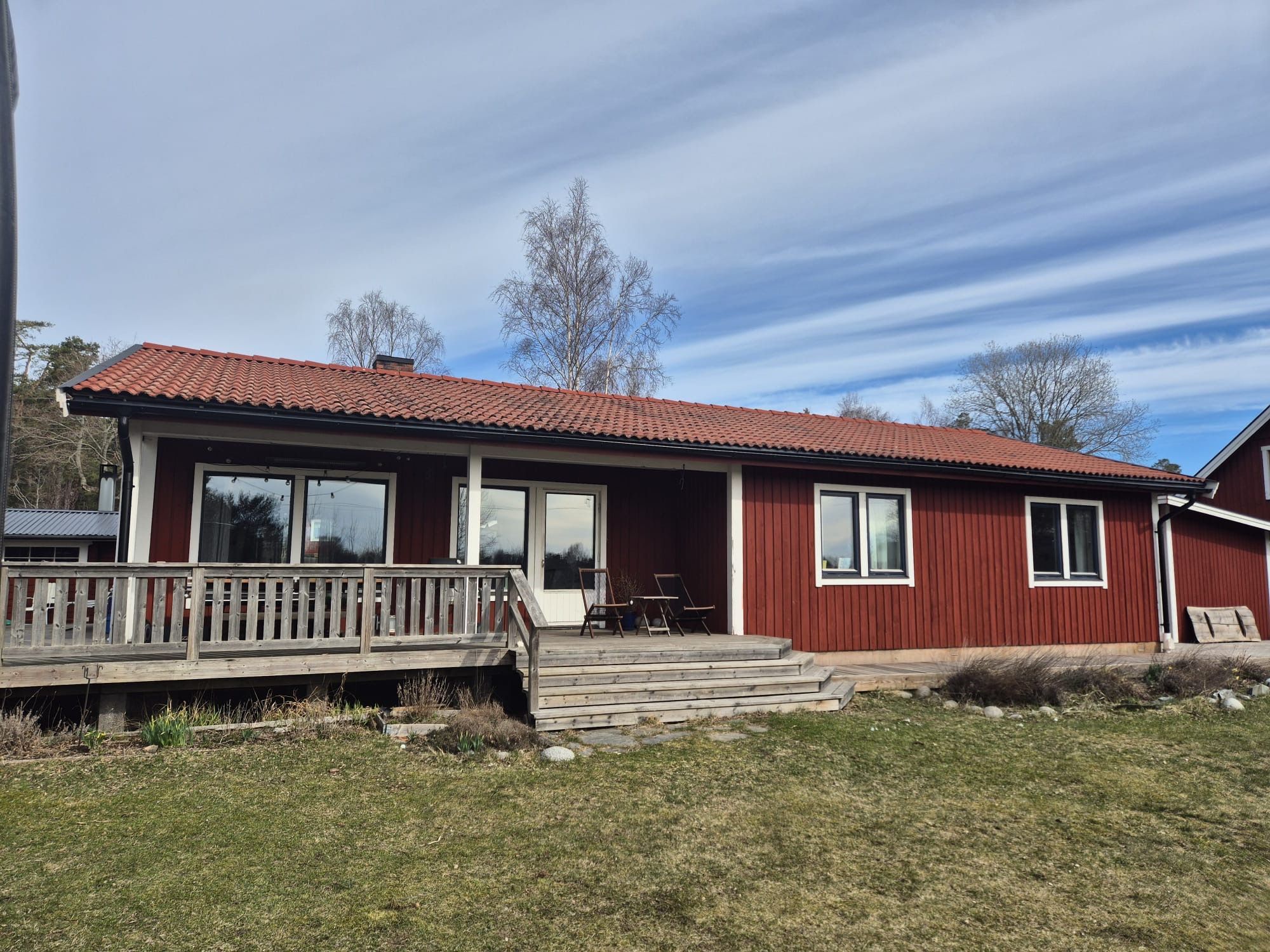 Hemtrevligt boende mitt på ön