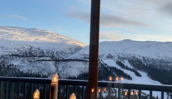 Ny Ski-in/out lägenhet med magisk utsikt
