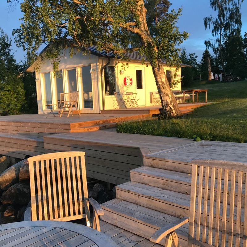 Boende precis vid strandkanten på Resarö – bild 11 av 19