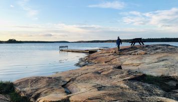 Fritidshus i Valdemarsvik med pool & havsbad