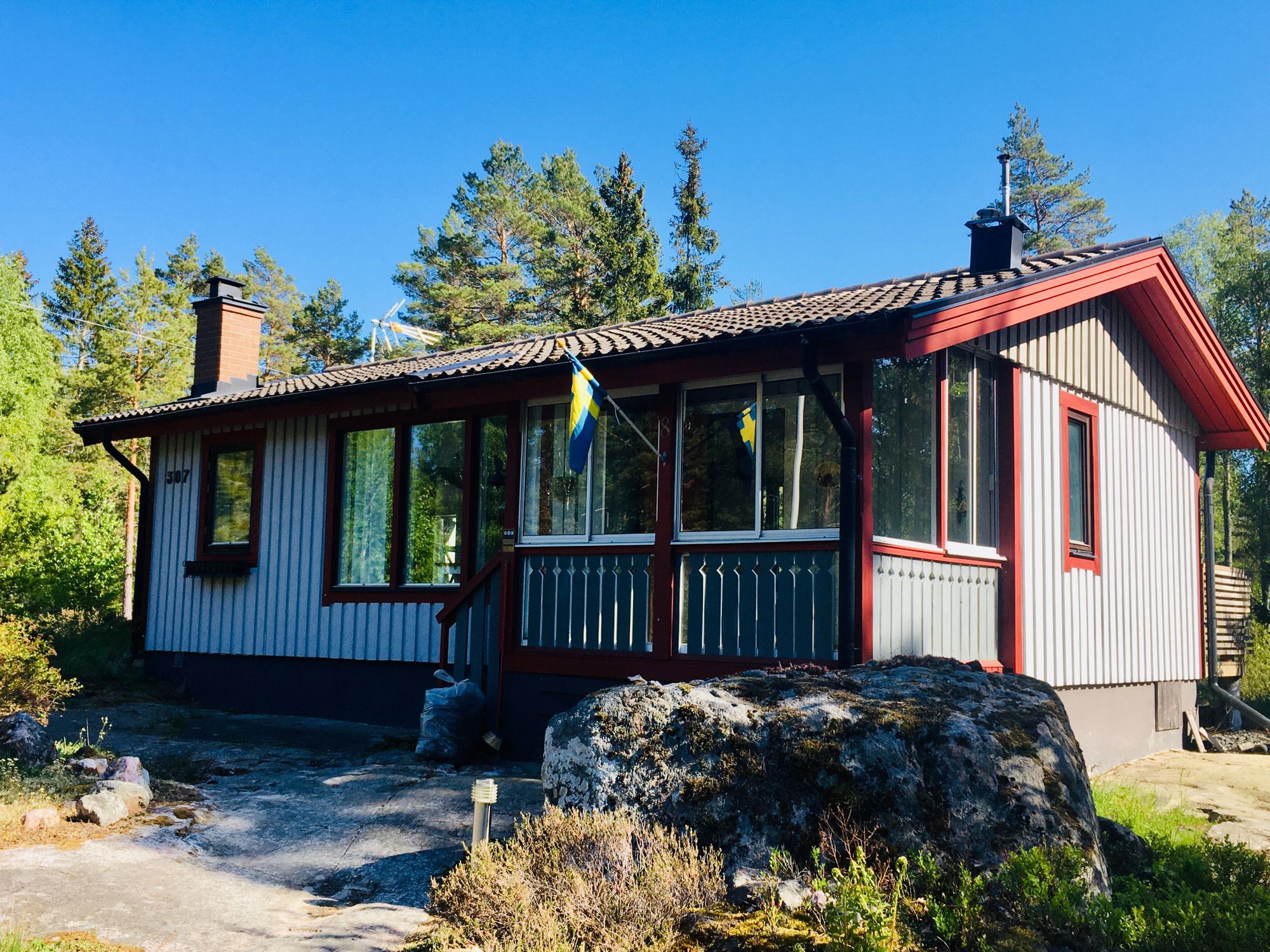 Fritidshus i Valdemarsvik med pool & havsbad – bild 10 av 19