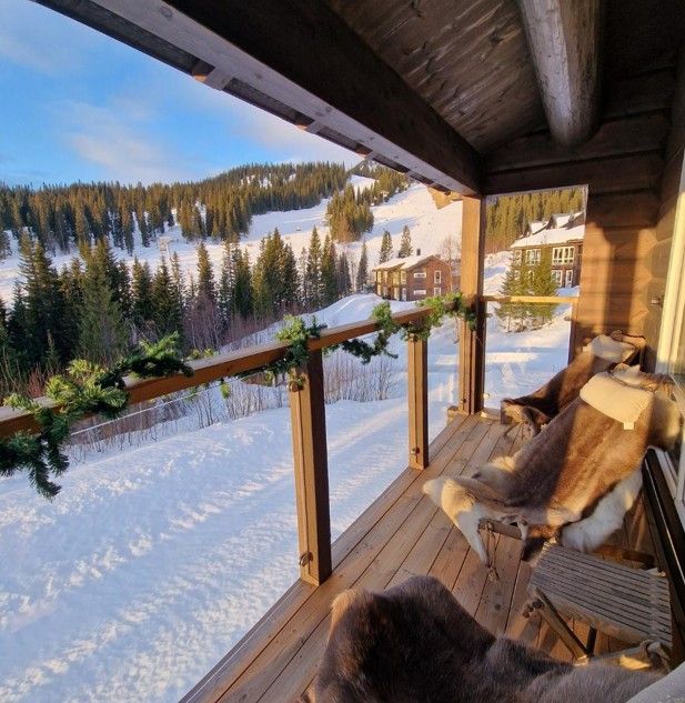 Mysig lodge med fantastiskt läge vid Sadelexpress – bild 16 av 21