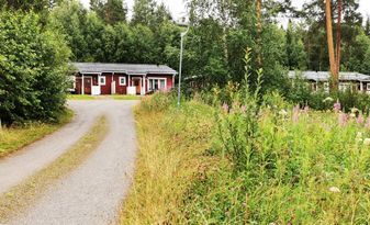 Bekväm naturnära stuga