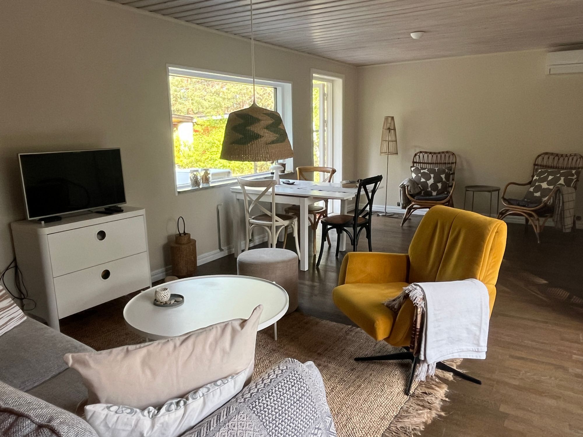 Sommarstuga på stor privat tomt – bild 5 av 21