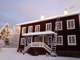 Fantastic big country house in Jarvso