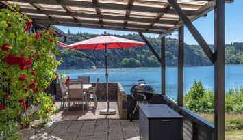 Stuga 20 m från havet nära Smögen o Nordens Ark