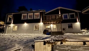 Rymlig villa vid Uttransjön