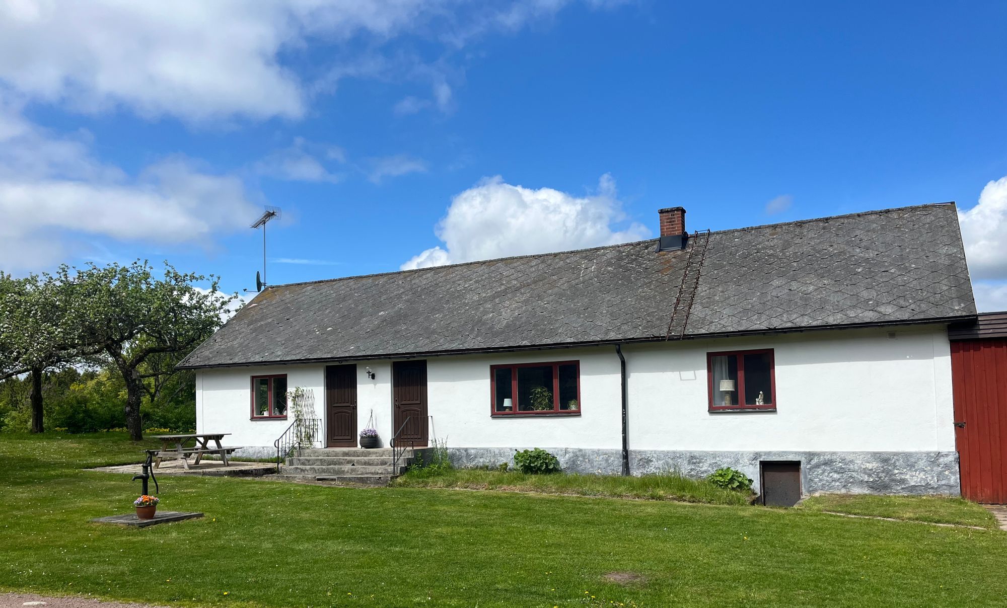 Skogsnära ferieboende på Linderödsåsen – bild 2 av 23