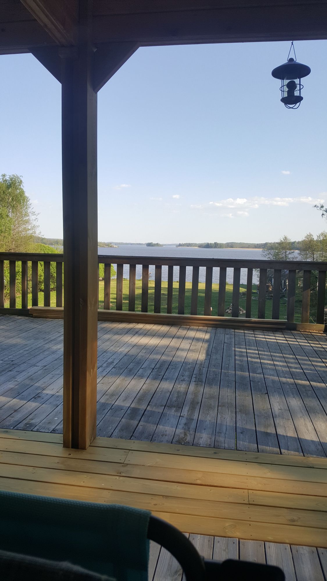Hus på stor strandtomt vid sjön Mälaren – bild 3 av 24